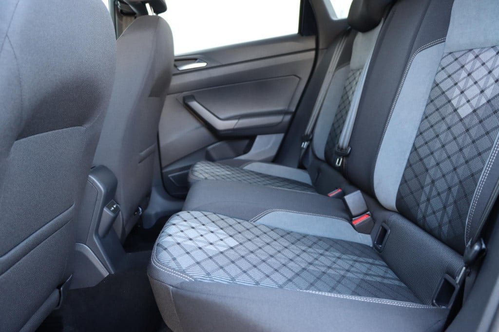 Volkswagen Taigo 1.0 tsi dsg r-line business