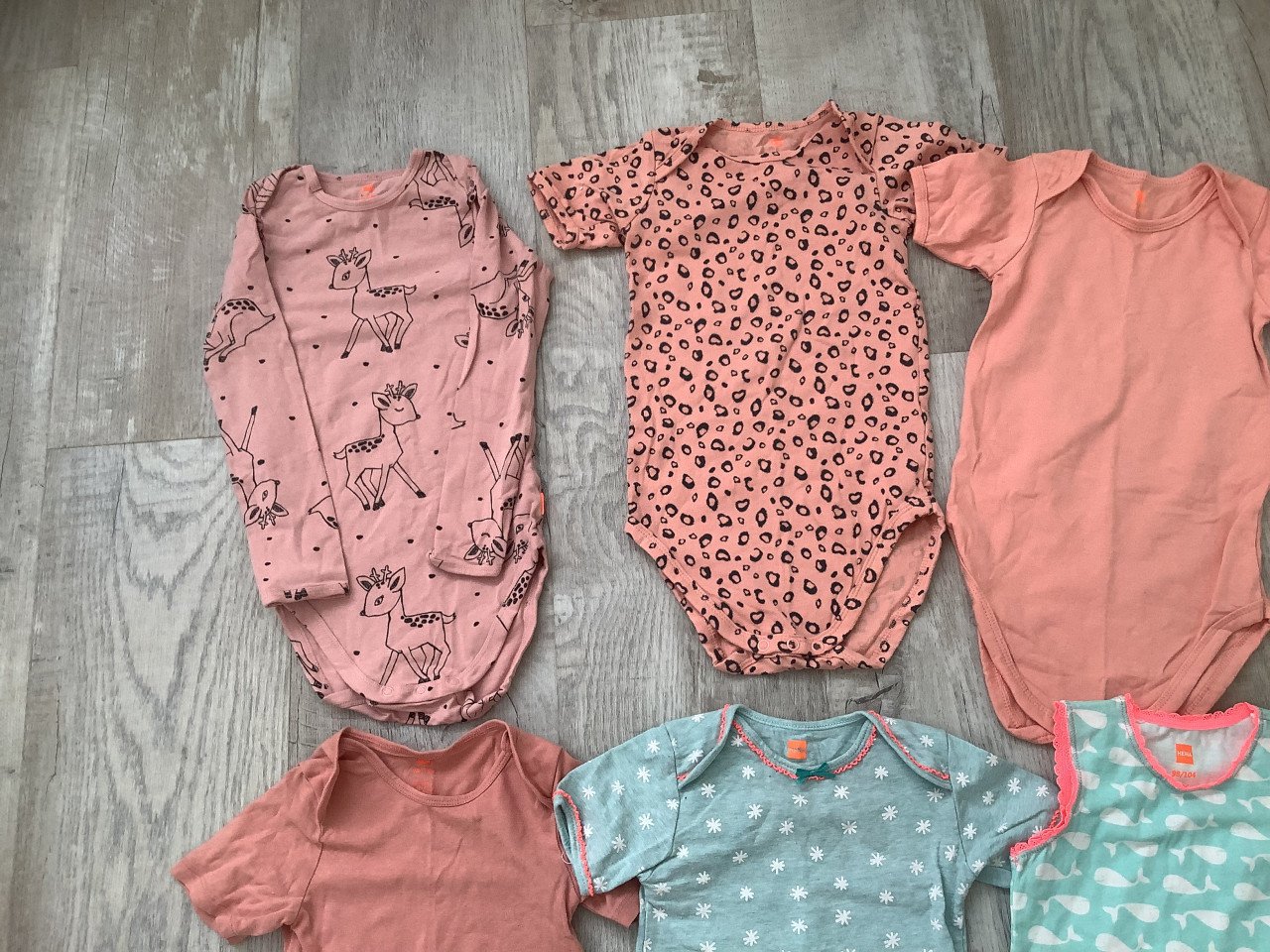Slechts een keer gedragen of nog nieuwe Meisjes Rompers