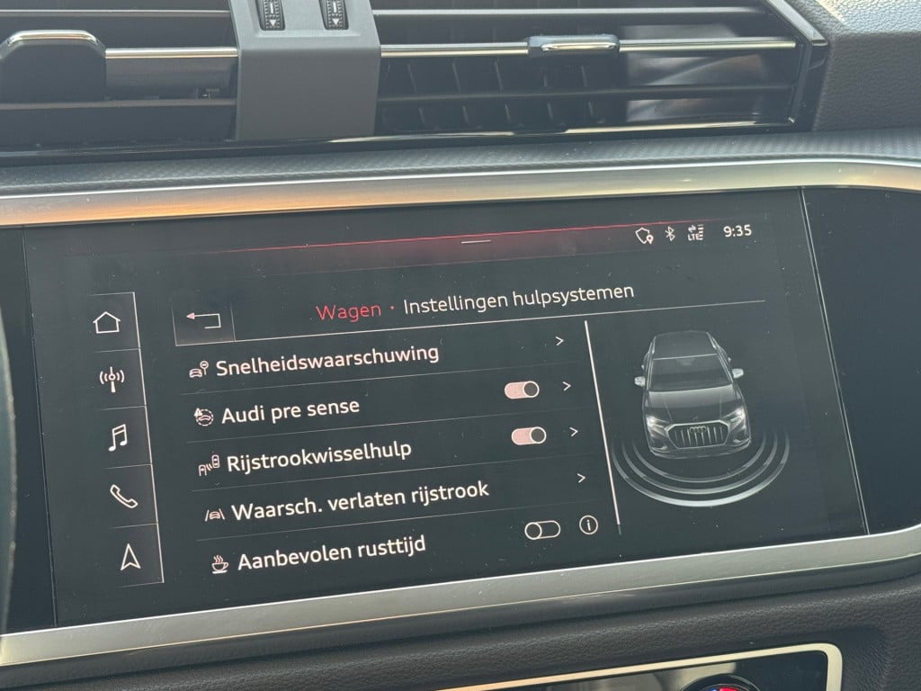 Audi Q3 35 tfsi * camera * matrix led * leer * keyless * trekhaak