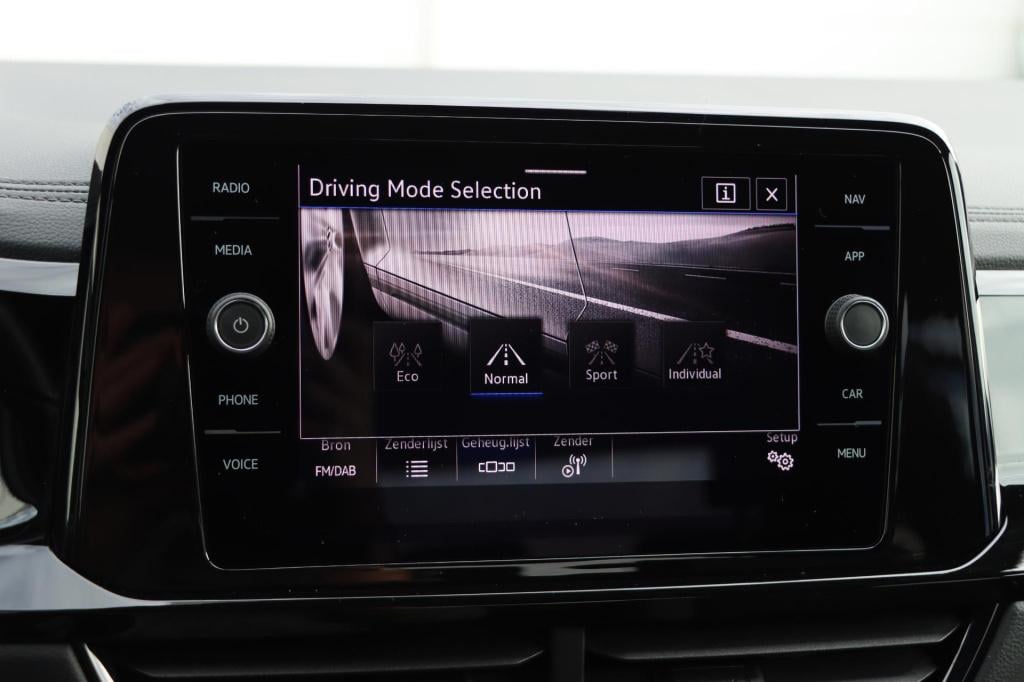 Volkswagen T-roc 1.5 tsi r-line 150pk dsg7