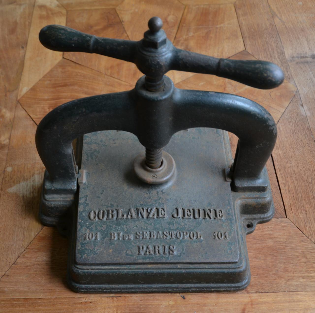 Antieke Franse Papierpers