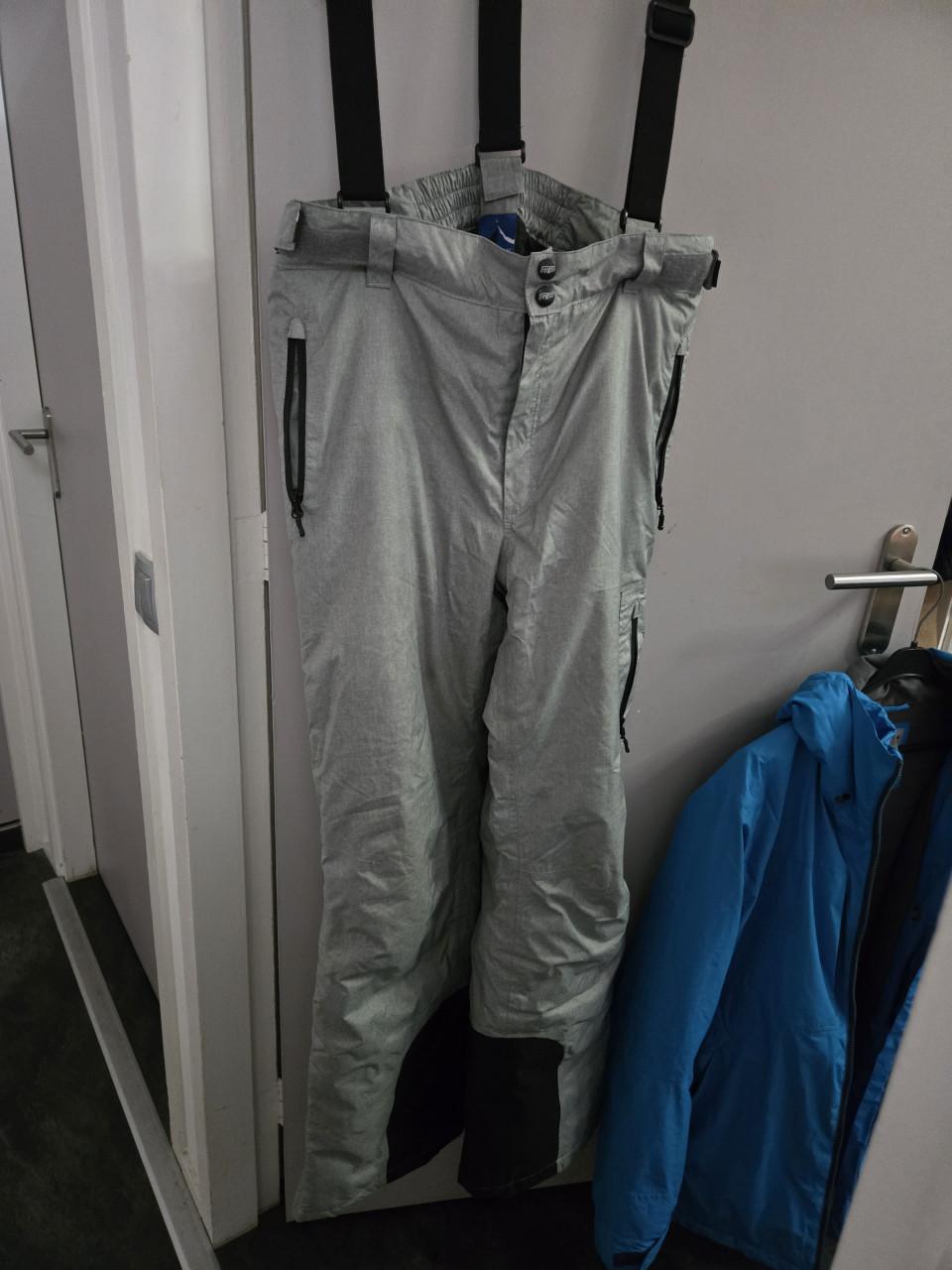 Ski-jas en skibroek maat L   Als nieuw