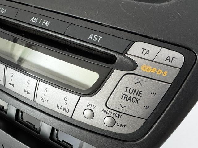 PANASONIC radio CD: PEUGEOT 107 (TOYOTA AYGO CITROËN C1)