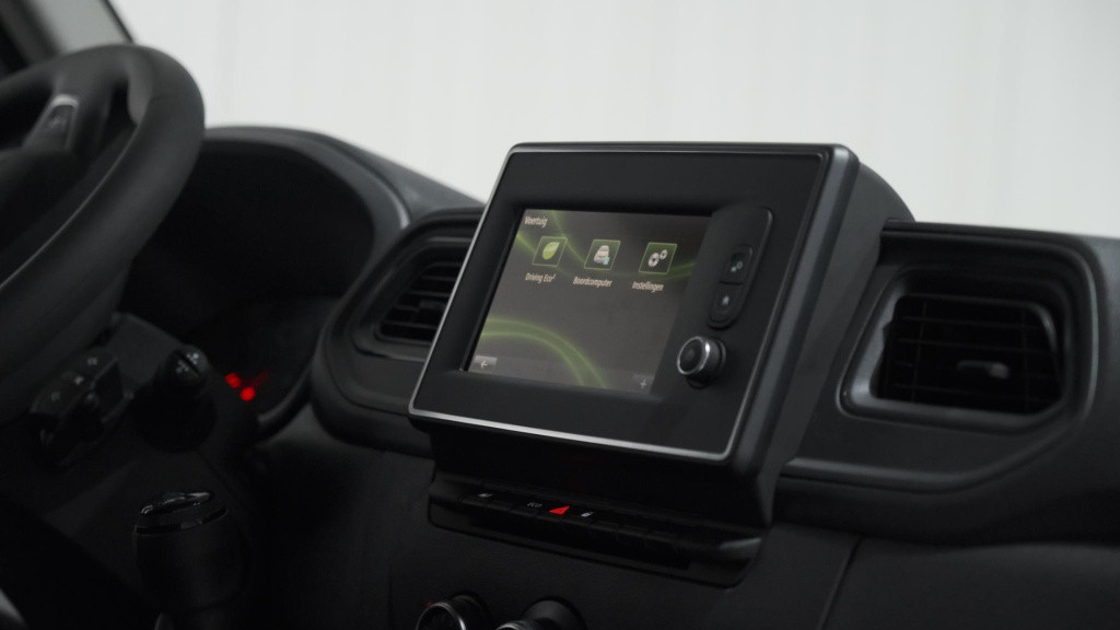 Renault Master t33 2.3 dci 135 l2h2 comfort | direct leverbaar | navigatie 