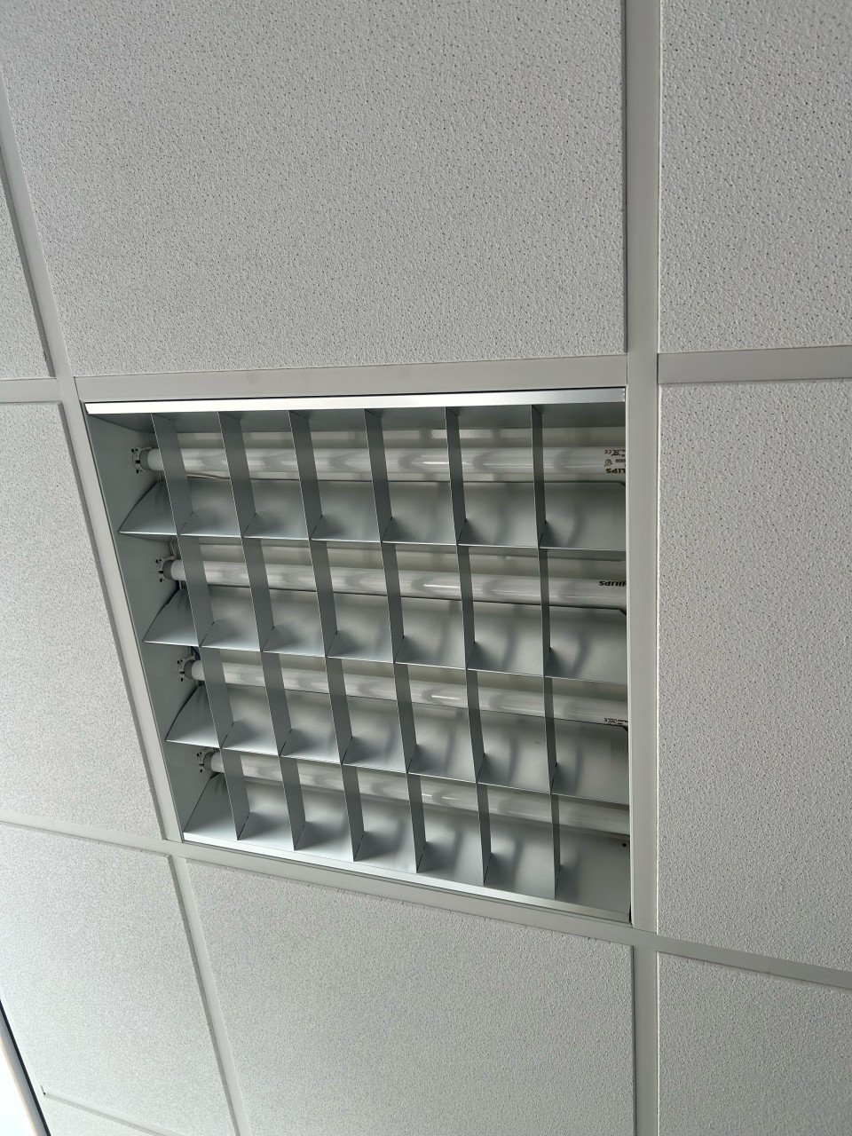 60x60 cm inbouw TL-armaturen met raster