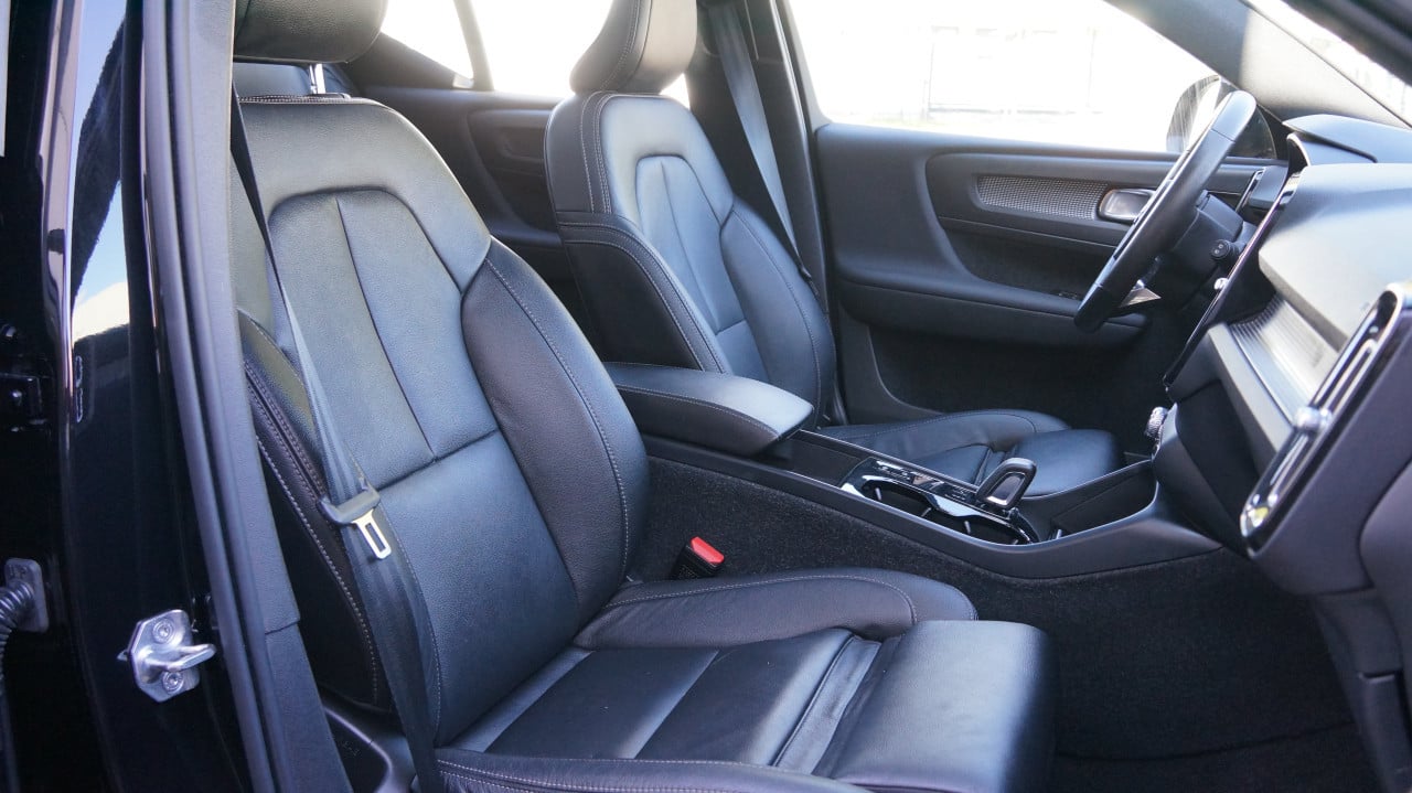 Volvo XC40 1.5 T5 Recharge R-Design Rijklaar incl Garantie