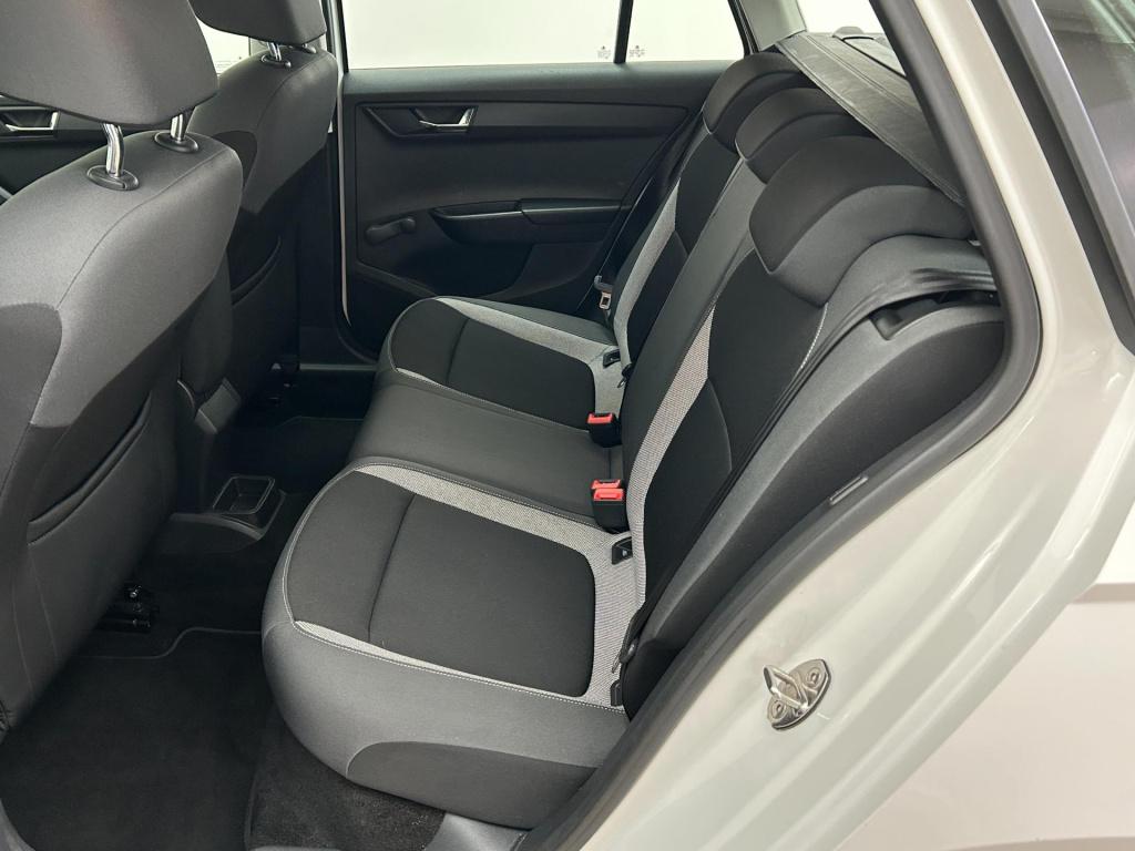 Skoda Fabia combi occasion 1.2 tsi ambition business | wit | tweedehands sk