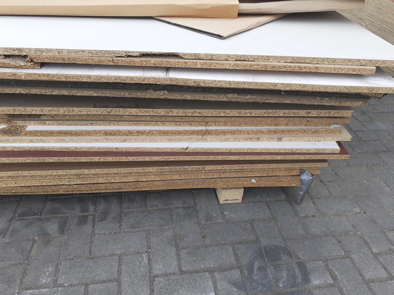 Gratis partij grote dikke meubelplaten 2 x 3 meter GRATIS