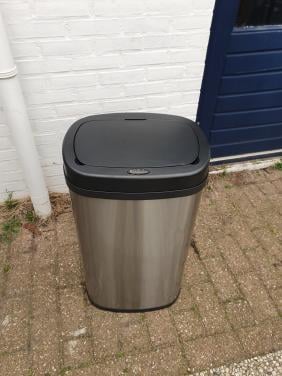Bayt prullenbak met sensor – 60 L zilver | beschadigd