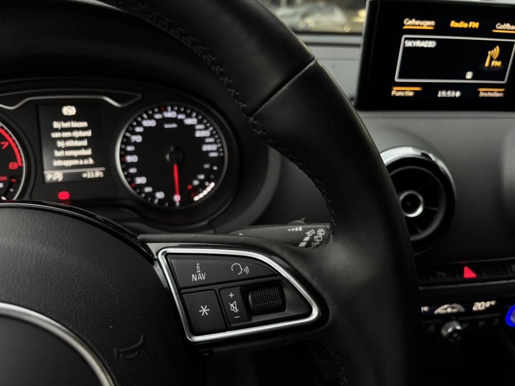 Audi A3 sportback s-tronic 1.4 tfsi ambiente pro line plus