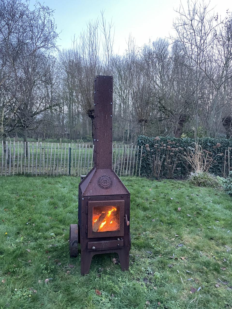 Tuinhaard , Reny Bijuga, cortenstaal