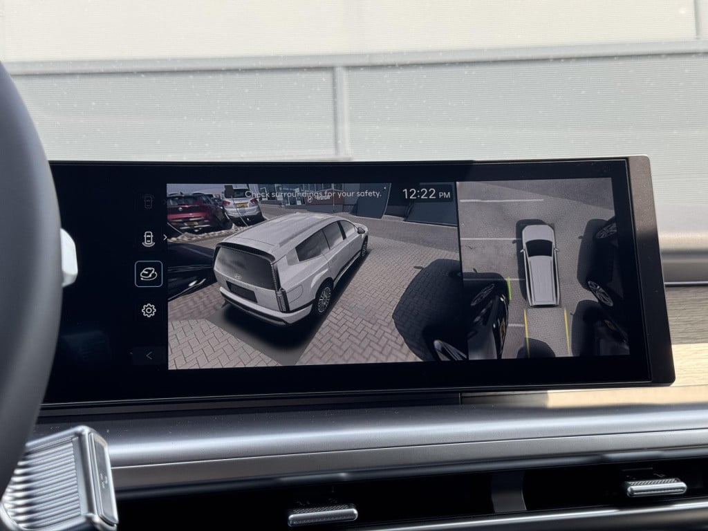 Hyundai Ioniq 9 connect+ awd 7p. 110.3 kwh nu in de showroom!