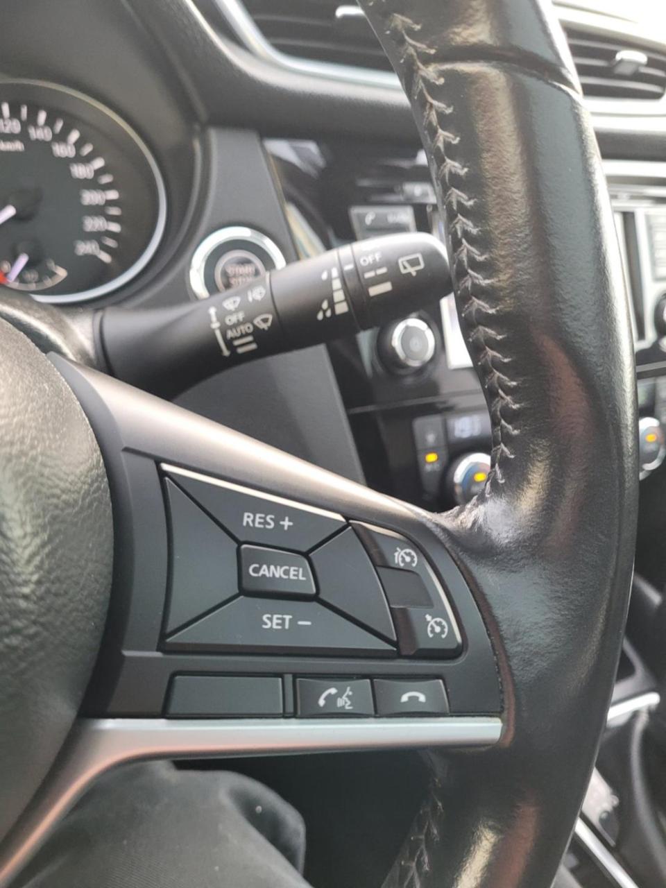 Nissan Qashqai 1.2 tekna automaat panoramadak 360 camera navi. leder. led.