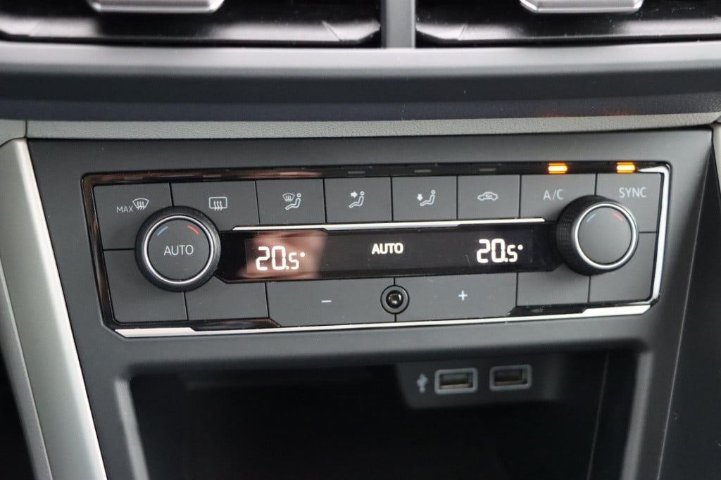Volkswagen Polo 1.0 tsi highline