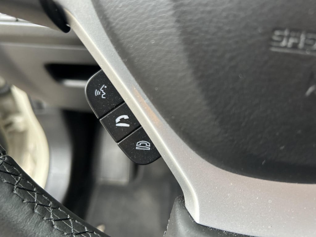 Suzuki Vitara 1.4 boosterjet style smart hybrid