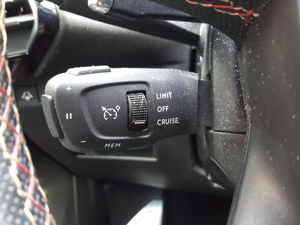 Ds Ds 7 crossback executive 1.6t-180pk automaat(eat8) navigatie | apple car