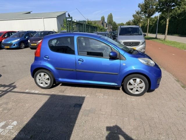 Peugeot 107 1.0-12v sublime
