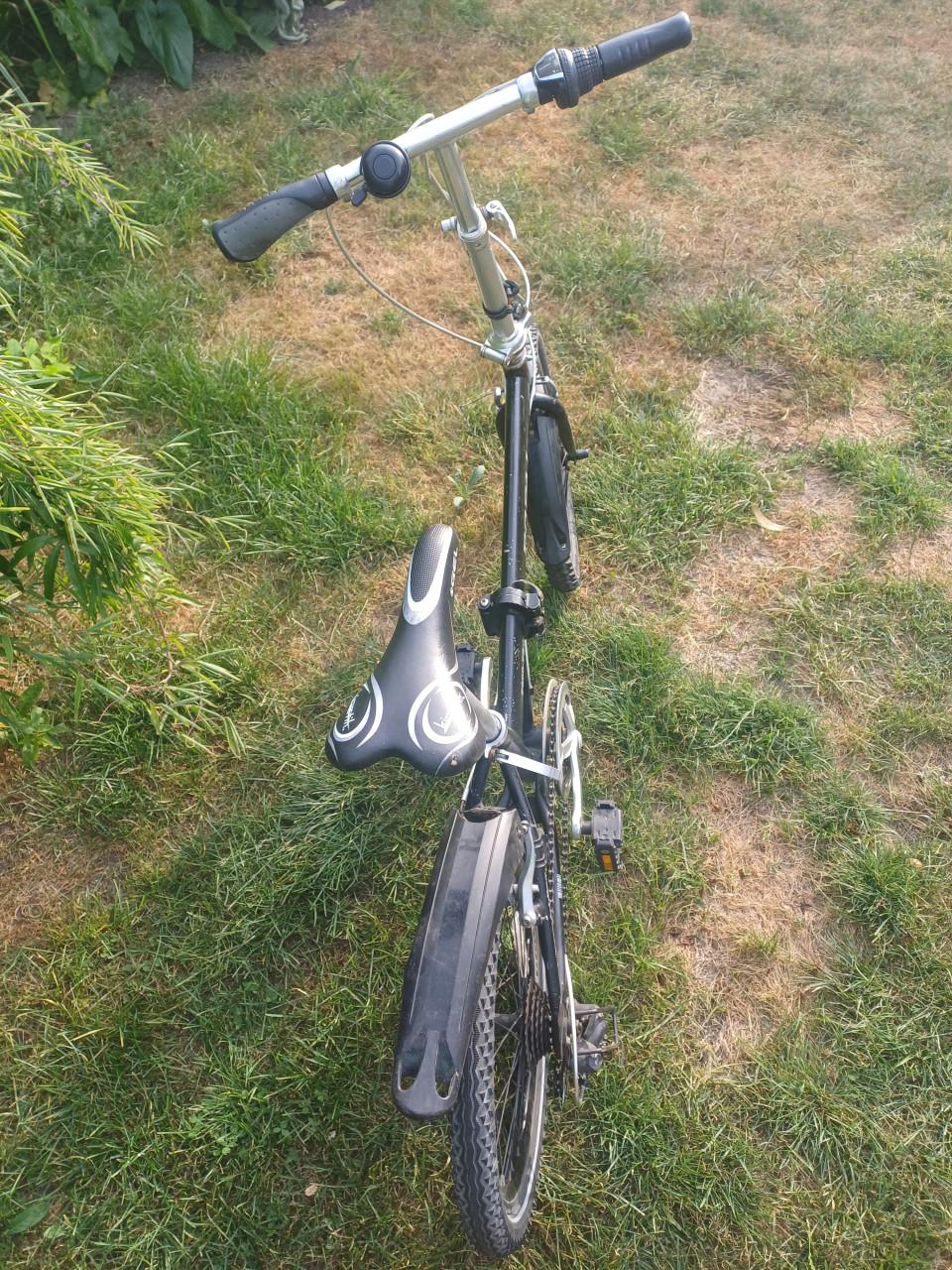 Popal vouwfiets zwart.