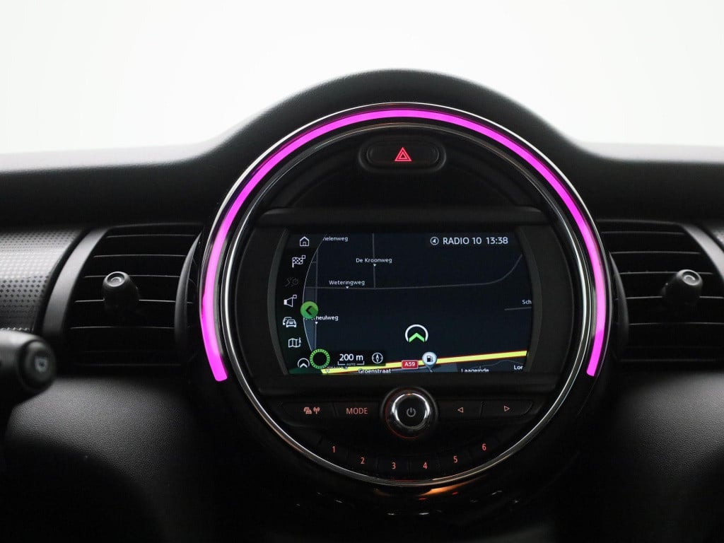 Mini Cooper mini 1.5 | lmv | parkeer sensoren | navigatie | airco | cruise 