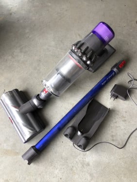 Dyson V11 absolute