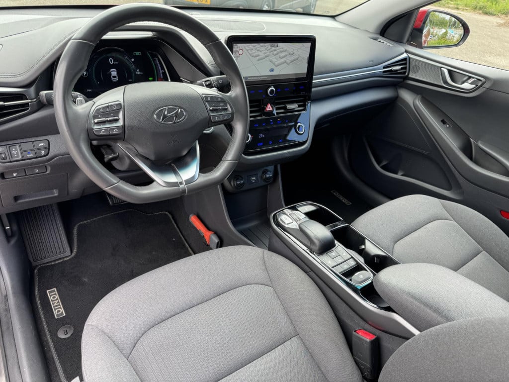 Hyundai Ioniq comfort ev 38 kwh | navigatie | camera | adapt. cruise contro