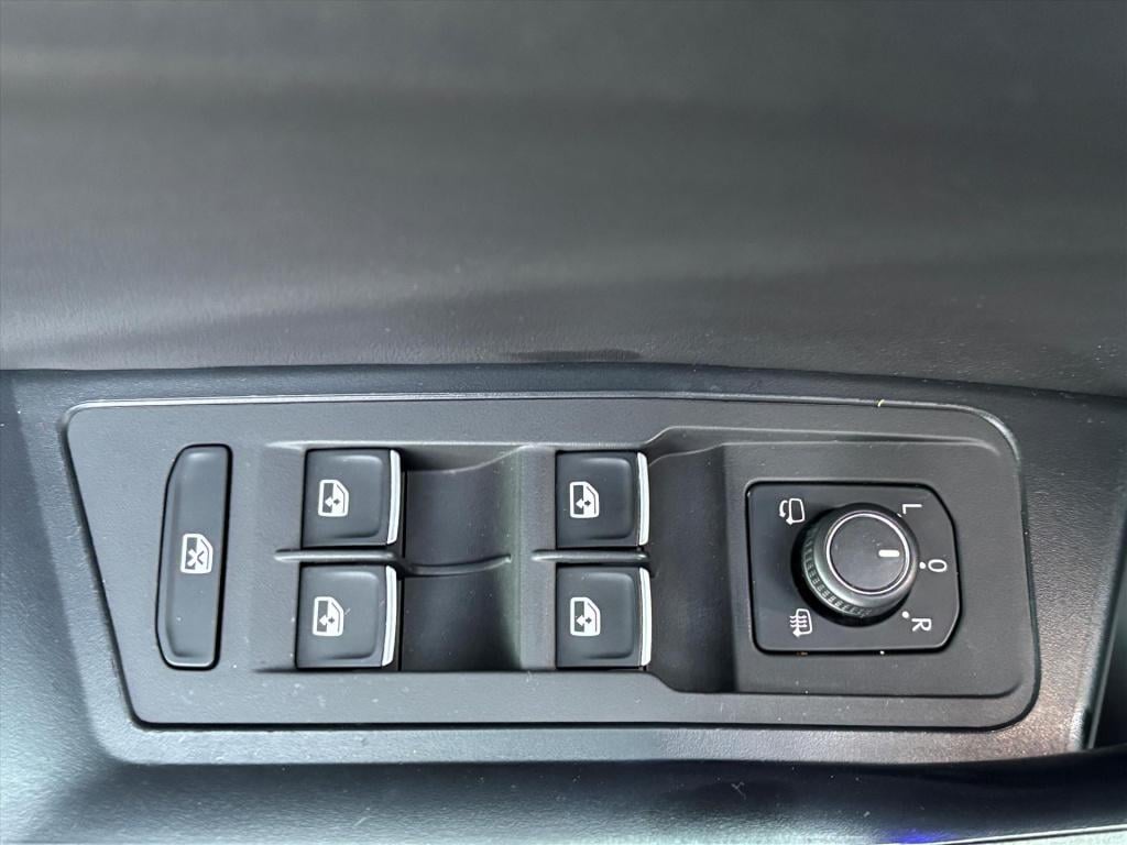 Volkswagen T-roc 1.5 tsi 150pk 7-dsg sport business r| adapt cruise|navi|le