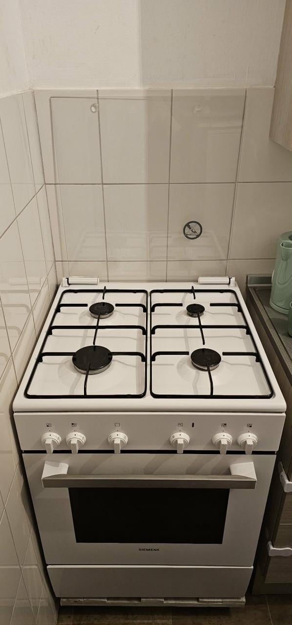 Siemens gasfornuis met oven in prima staat