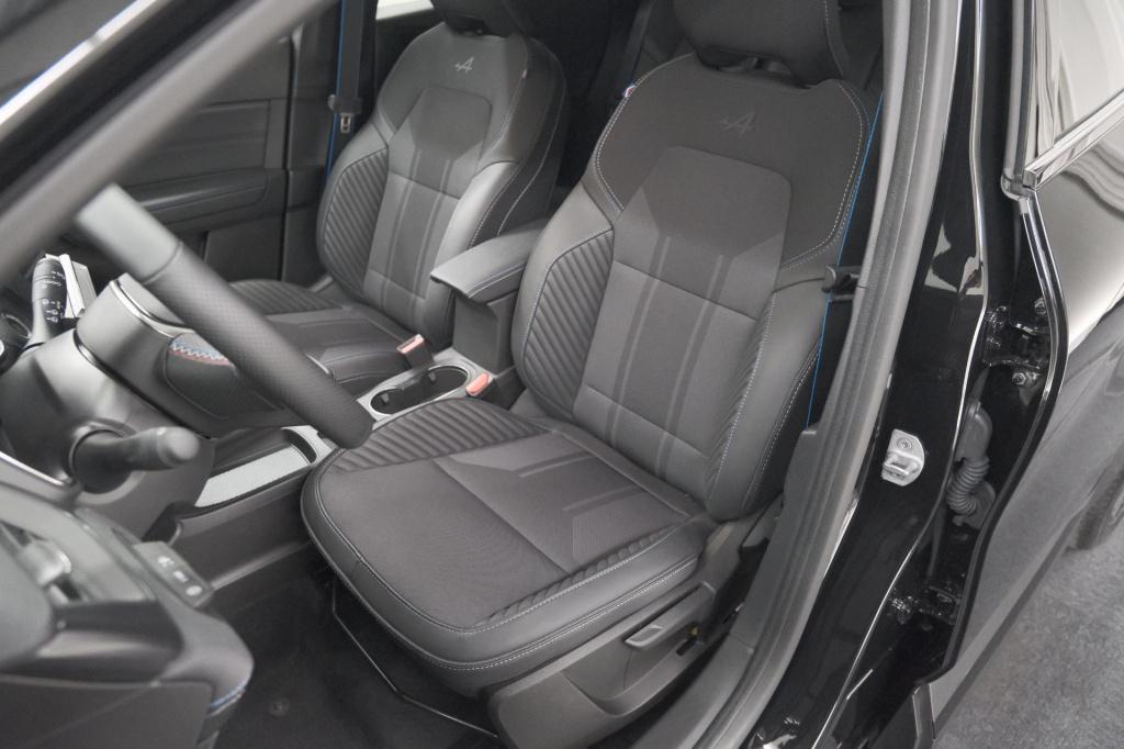 Renault Captur 1.8 e-tech full hybrid 160 esprit alpine | rondom camerazich
