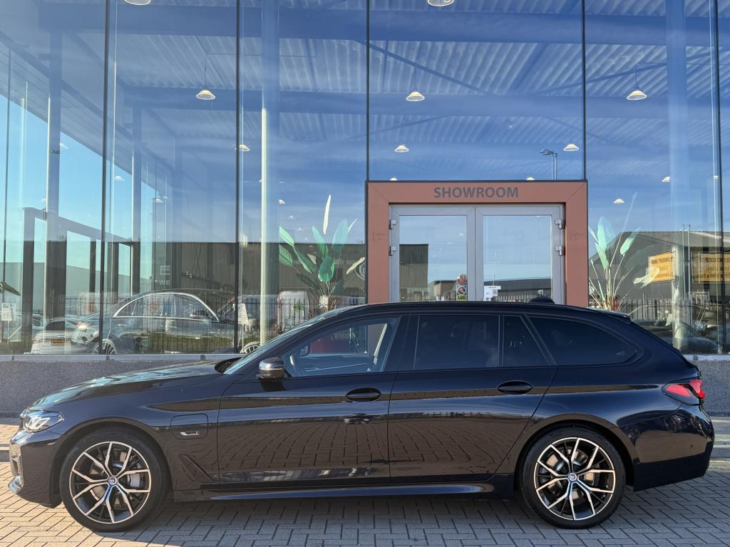 BMW 5 Serie touring 530e xdrive m-sport | soh 95% | acc | elek. trekhaak | 