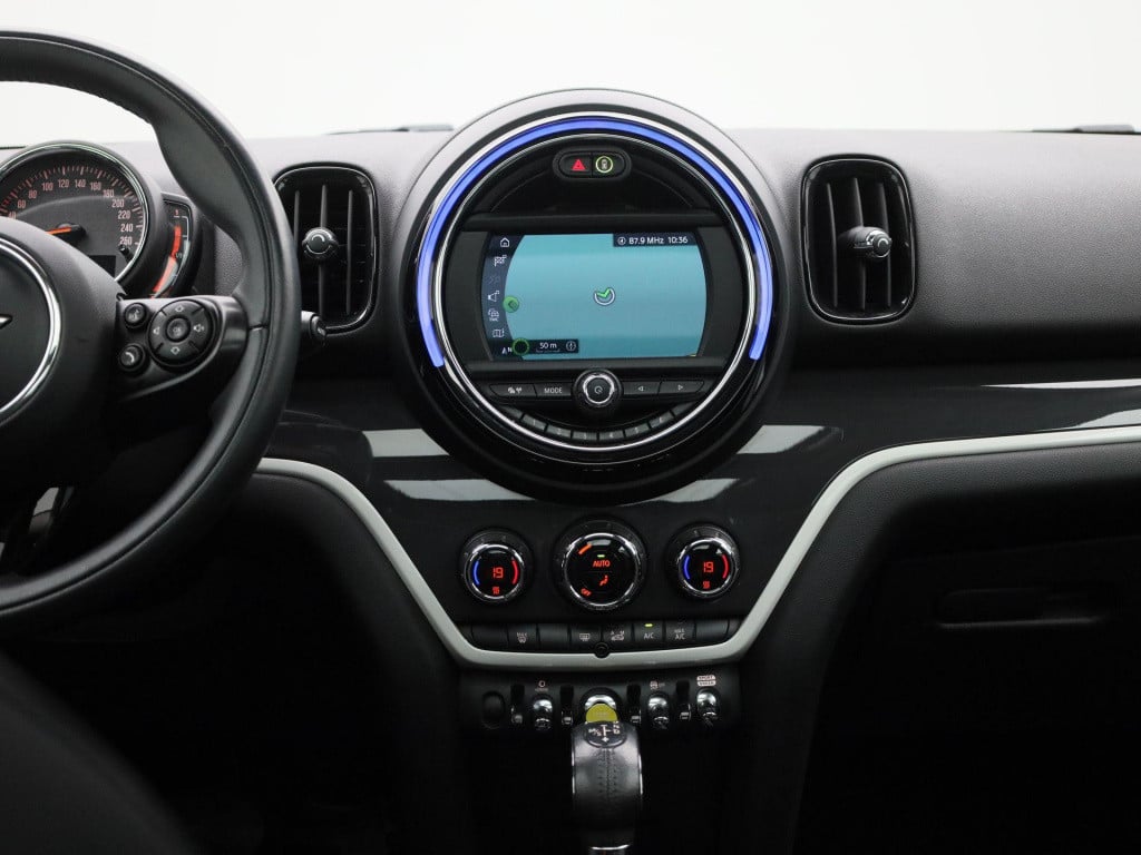 Mini Countryman 1.5 cooper all4 pepper | automaat | navigatie | panoramadak