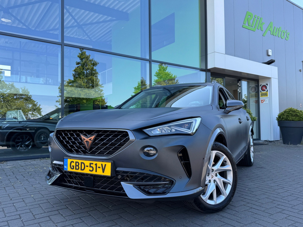 Cupra Formentor 1.4 e-hybrid business * matt grijs * navigatie * trekhaak