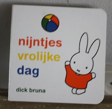 Boekje nijntjes vrolijker dag