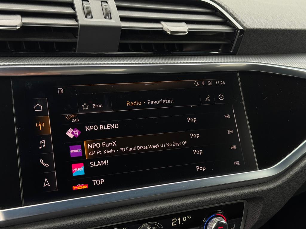 Audi Q3 sportback 35 tfsi s edition * panoramadak * 360 camera * trekhaak