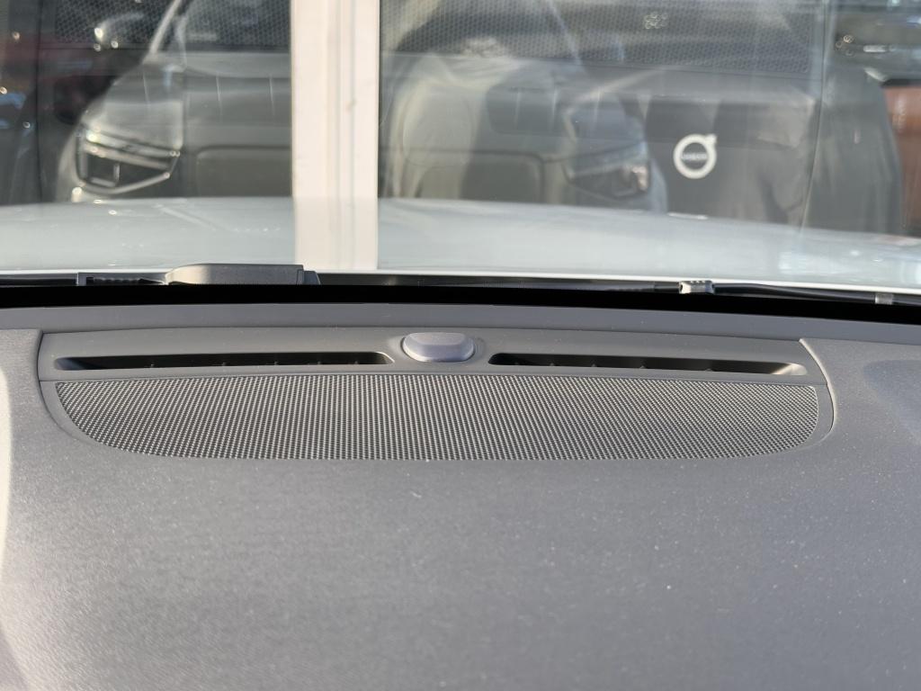 Volvo Ex40 extended range plus dark 252pk/82kwh| camera| adap.cruise