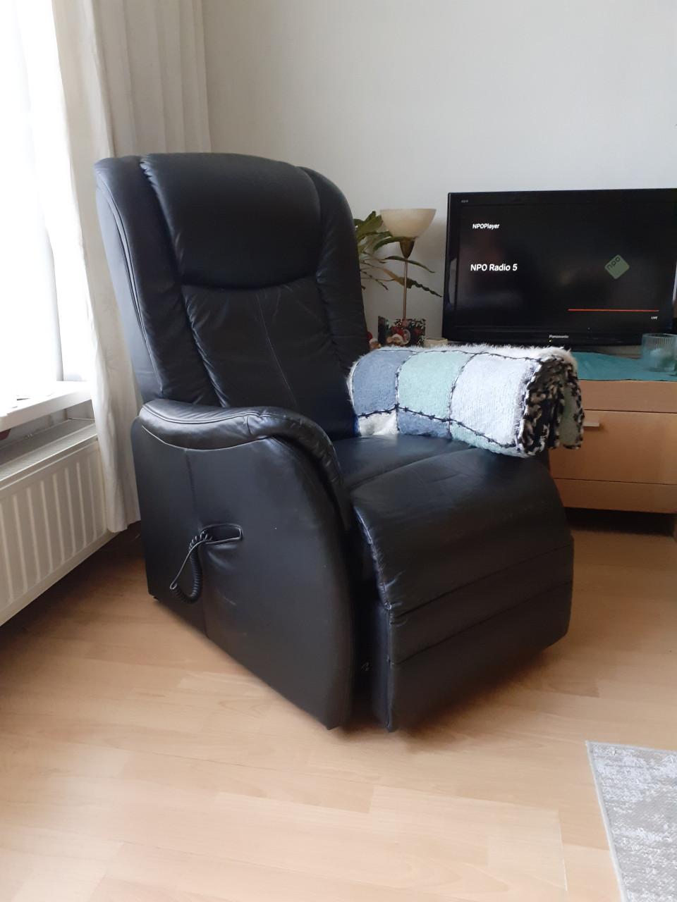 Elektrische sta op relaxstoel - gratis af te halen