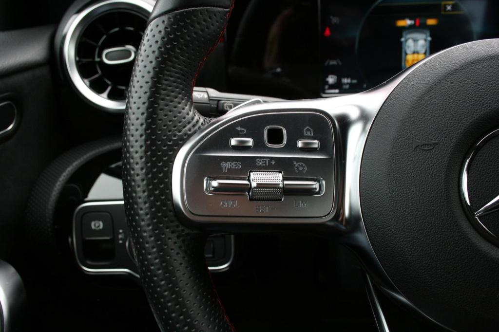 Mercedes-Benz A-Klasse 180 business solution amg