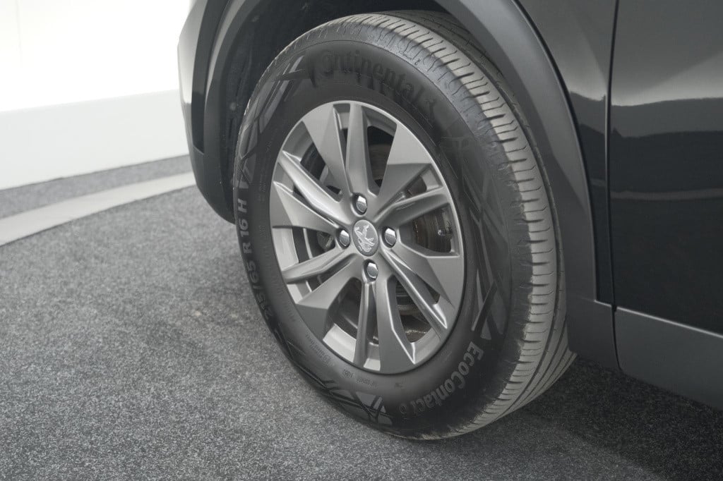 Peugeot 2008 puretech 130 allure
