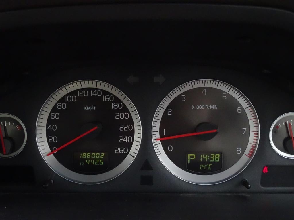 Volvo XC90 2.5 t5 limited edition rhd | 7-zits