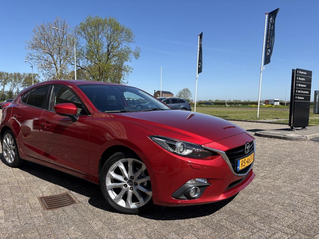 Mazda 3 2.0 gt-m bose stoffen bekleding
