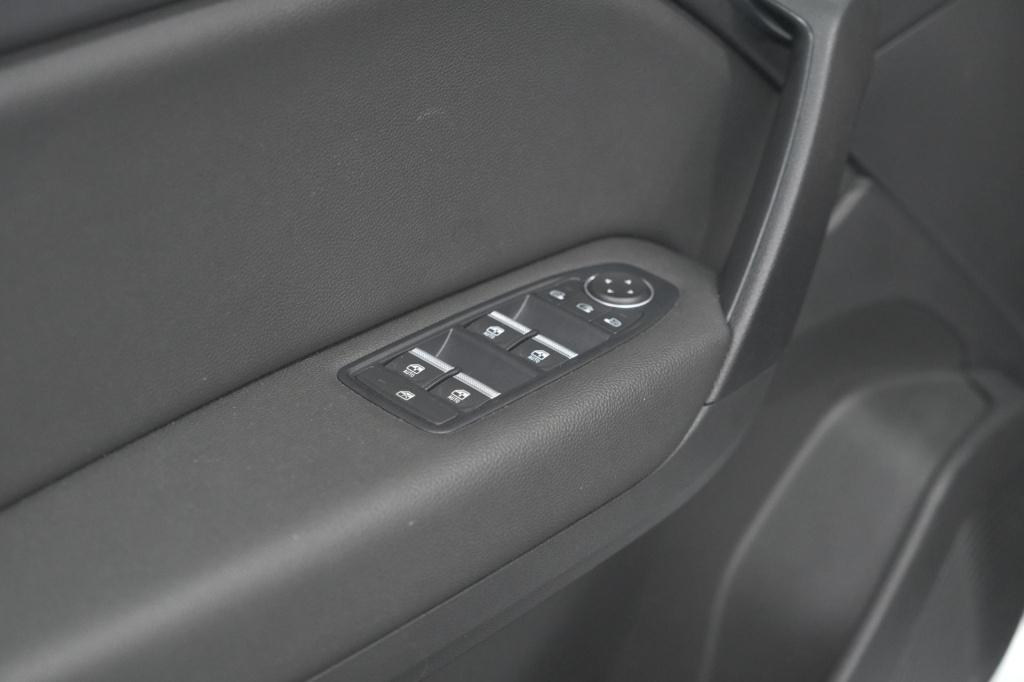 Renault Captur tce 90 intens | trekhaak | camera | navigatie | parkeersenso