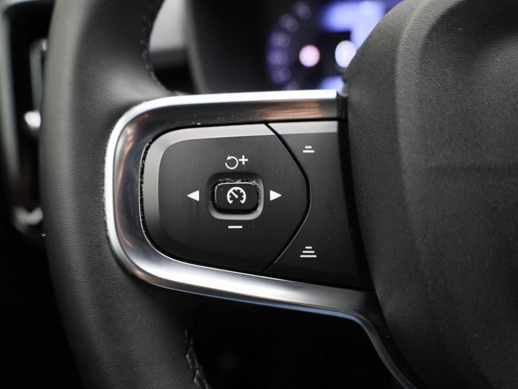 Volvo XC40 recharge core | automaat | navigatie | apple carplay / android a