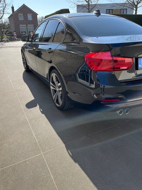Bmw 320i luxury