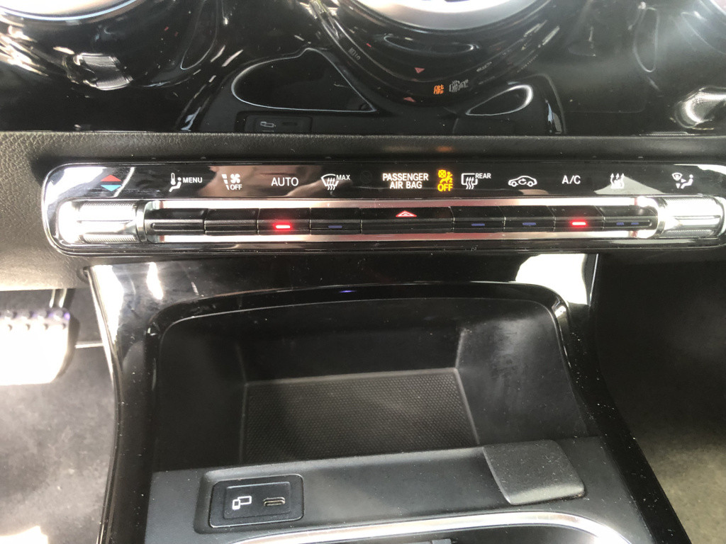Mercedes-Benz A-Klasse 250 e business solution amg limited