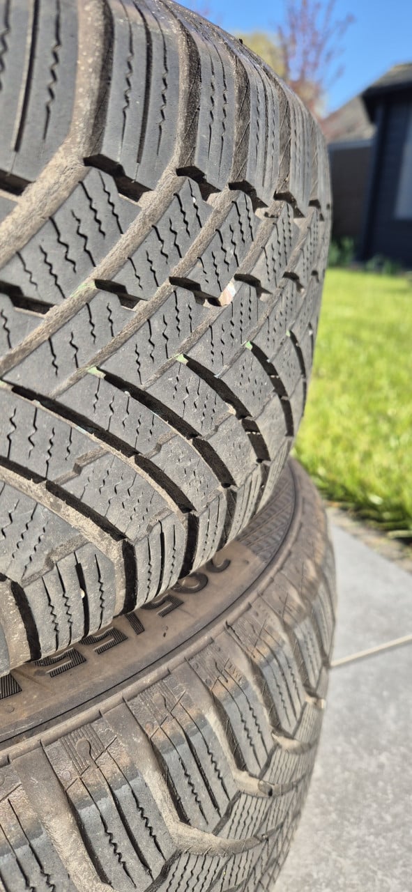 Winterbanden 205/55 R16 H