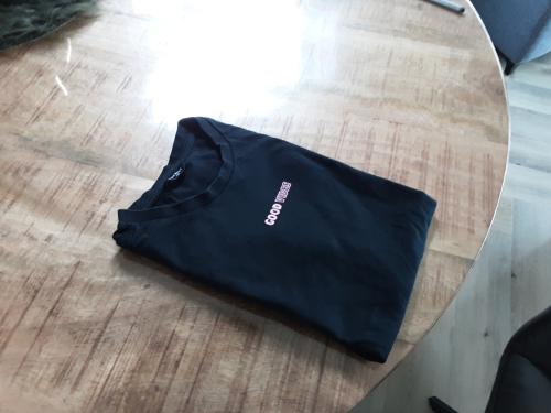 Als nieuw  meisjes shirt  mt XS