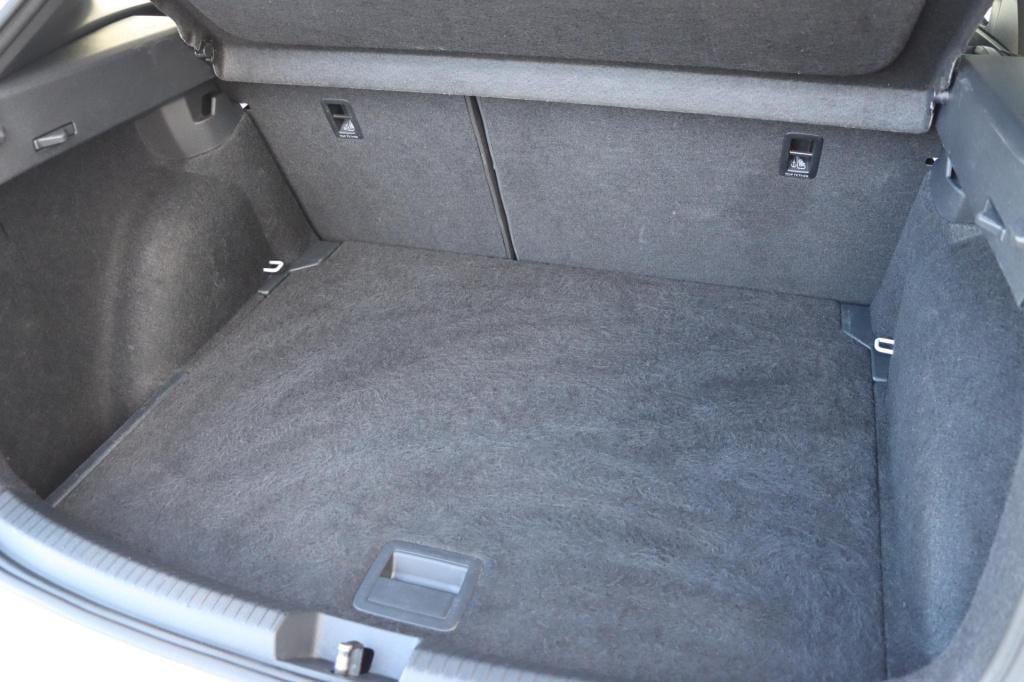 Volkswagen Taigo 1.0 tsi r-line 110pk dsg7 | carplay | adaptive | camera