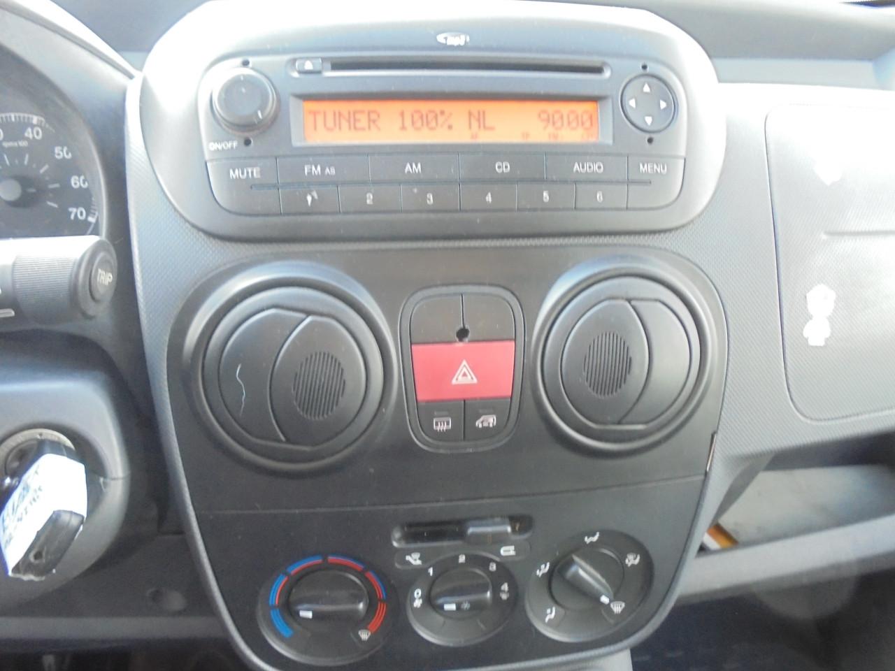 Nette Peugeot Bipper 1.4 HDi XT is binnen ook netjes uit Bwjr. 2009