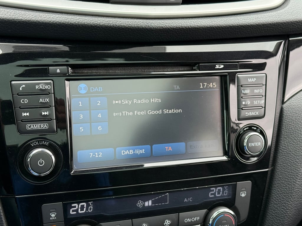 Nissan Qashqai 1.2 connect edition