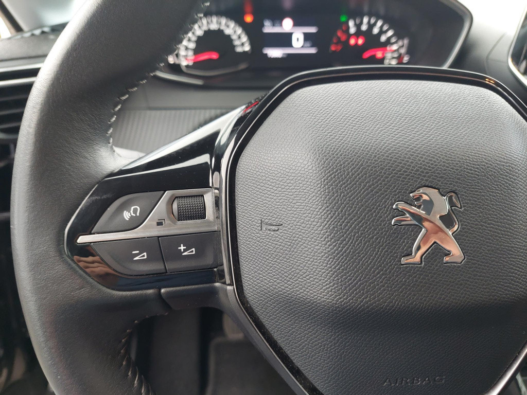 Peugeot 208 1.2 pt active pack navi/airco/lmv