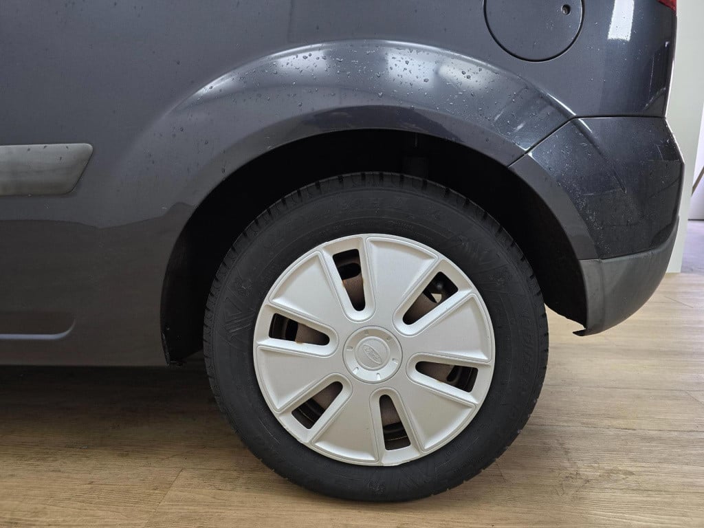 Ford Fiesta occasion 1.3-8v cool & sound | alj uitgekiend concept | airco |